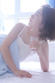 亚洲日韩